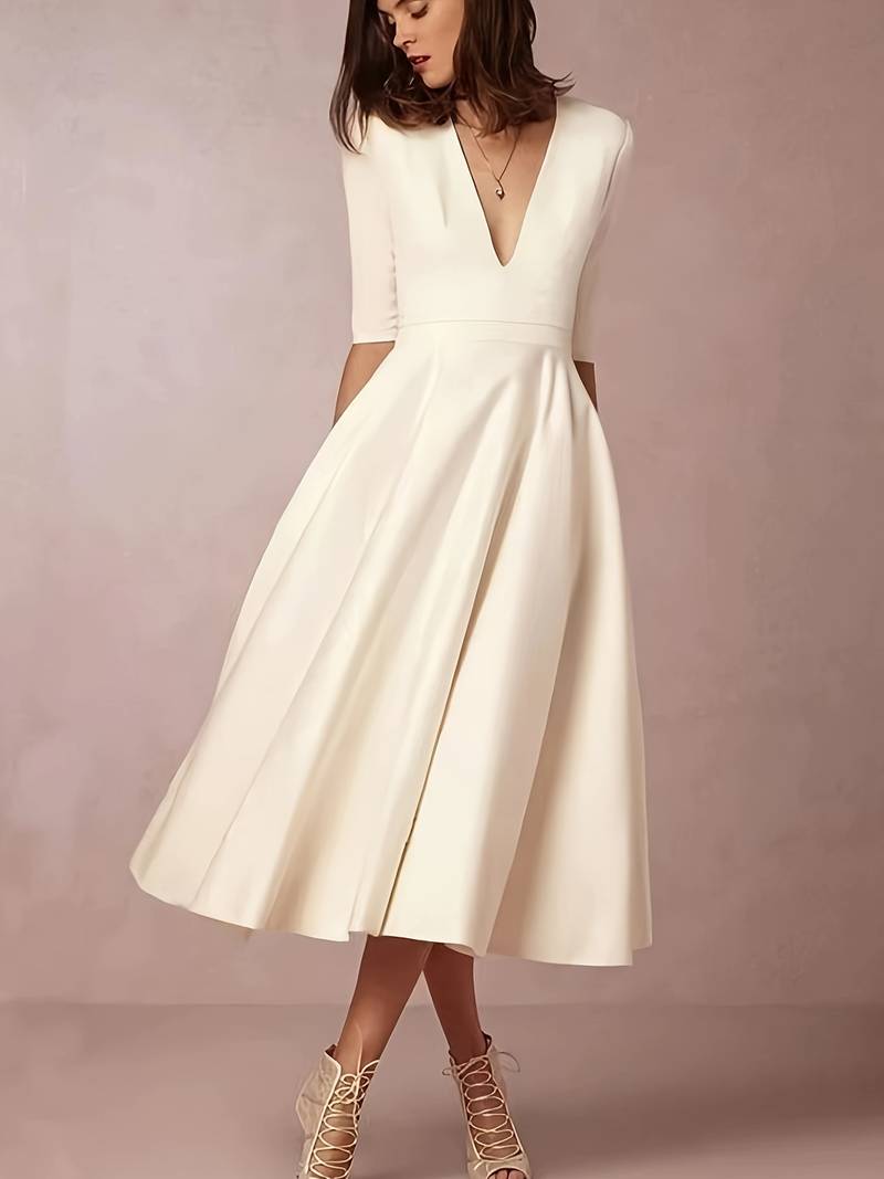Isalyn-Airy Summer Dress: A Timeless Elegance Lune Blanche